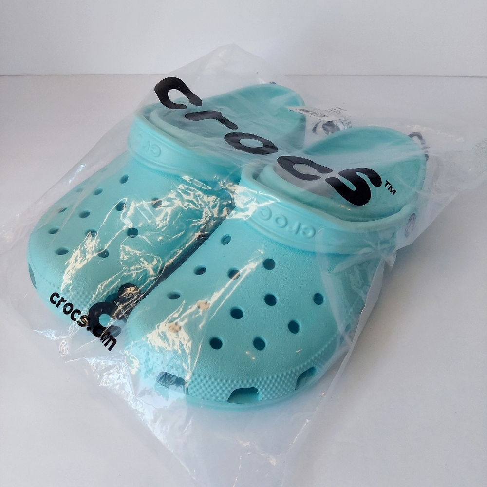 โจ SOLD! โจ NWT Crocs Aqua Blue Classic Clogs Sz Women's 9 / Men's 7 - Picture 8 of 13